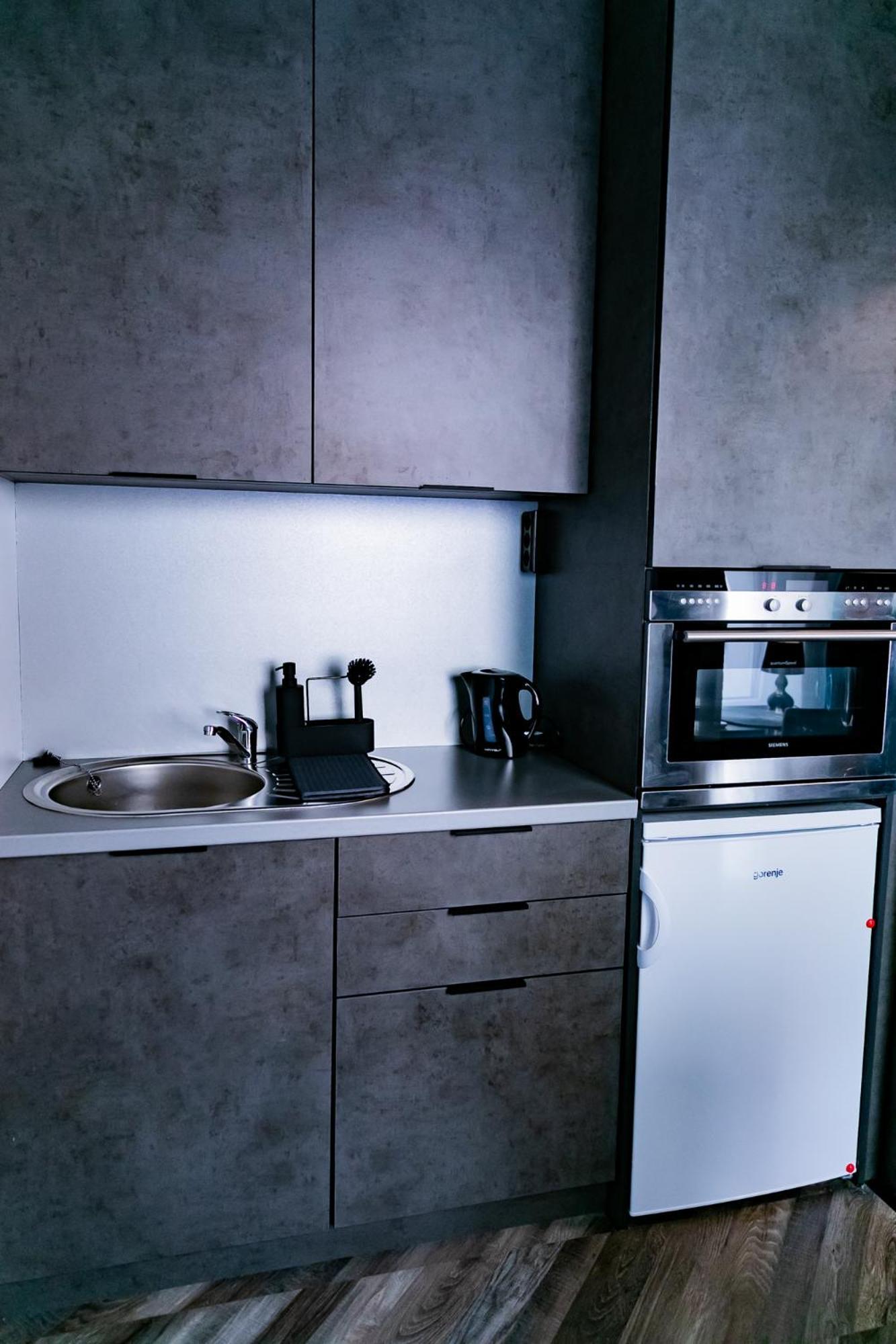 Motel1- A Megfizetheto Luxus! Dunaújváros Exteriér fotografie