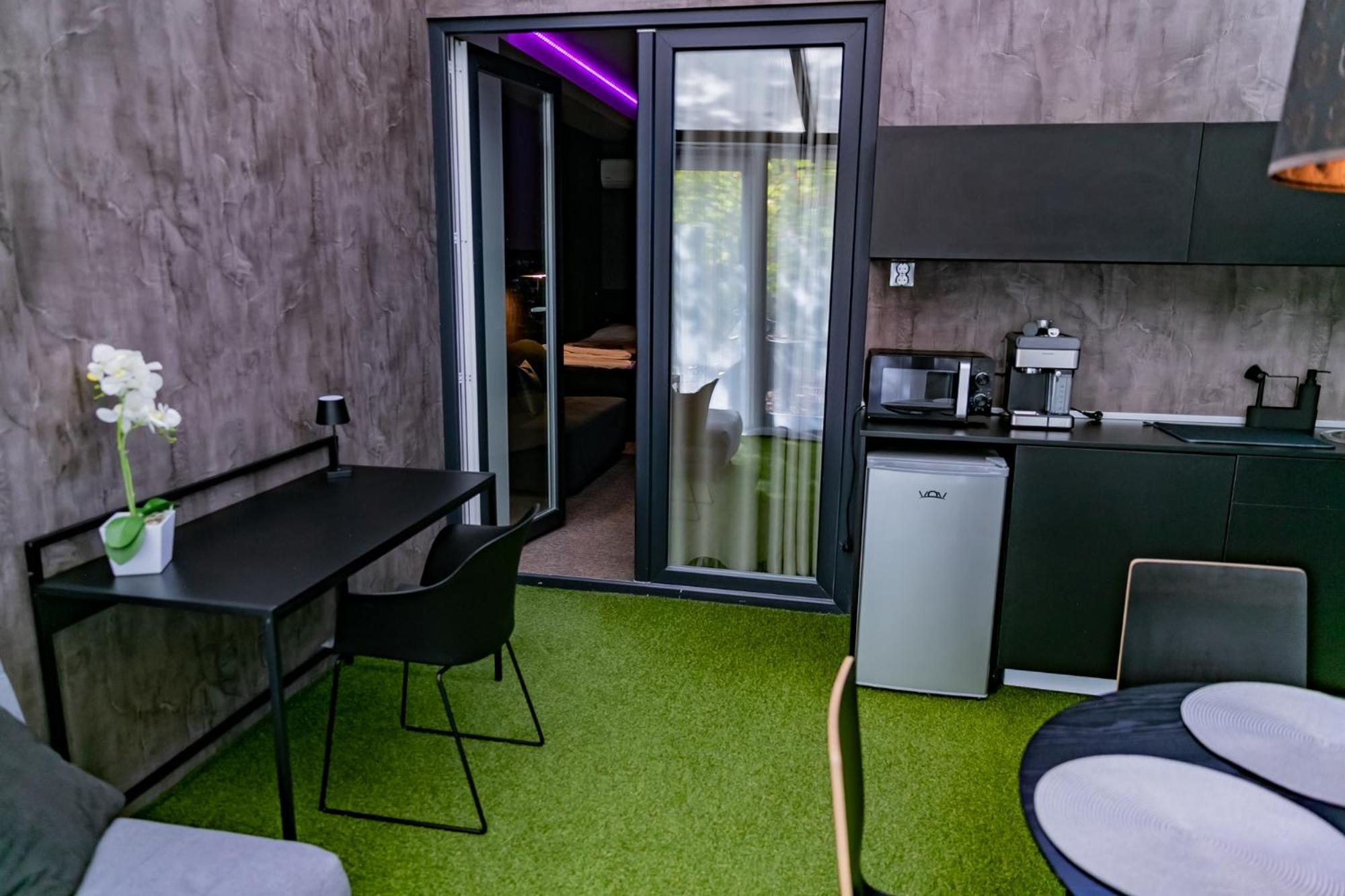 Motel1- A Megfizetheto Luxus! Dunaújváros Exteriér fotografie