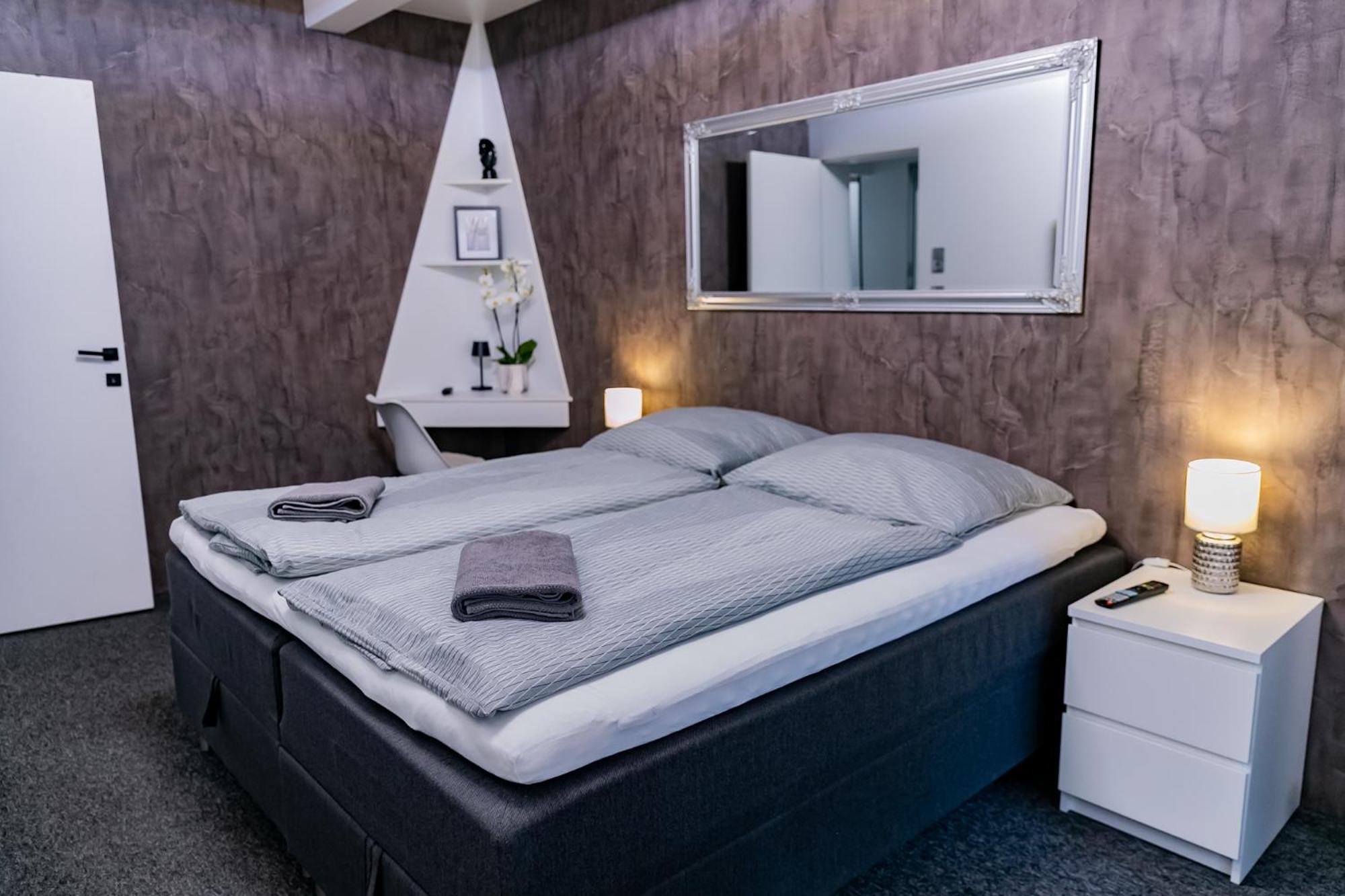 Motel1- A Megfizetheto Luxus! Dunaújváros Exteriér fotografie