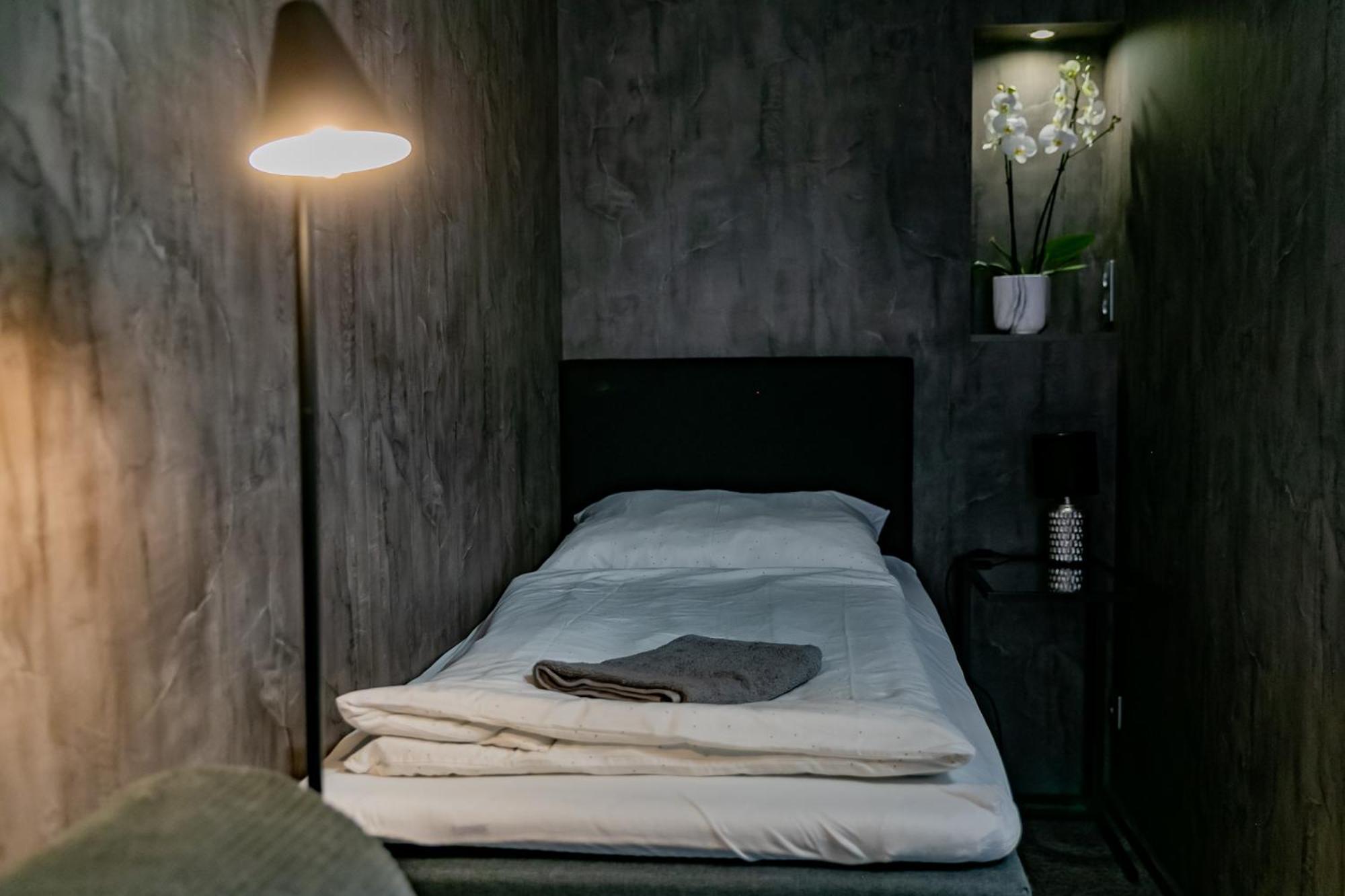 Motel1- A Megfizetheto Luxus! Dunaújváros Exteriér fotografie